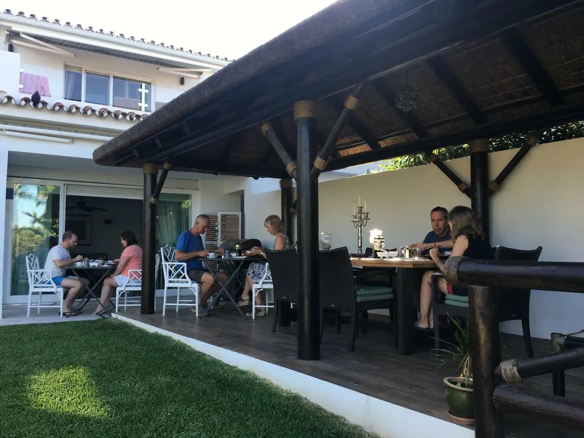 Villa Breeze Boutique Guest Rooms, Marbella España
