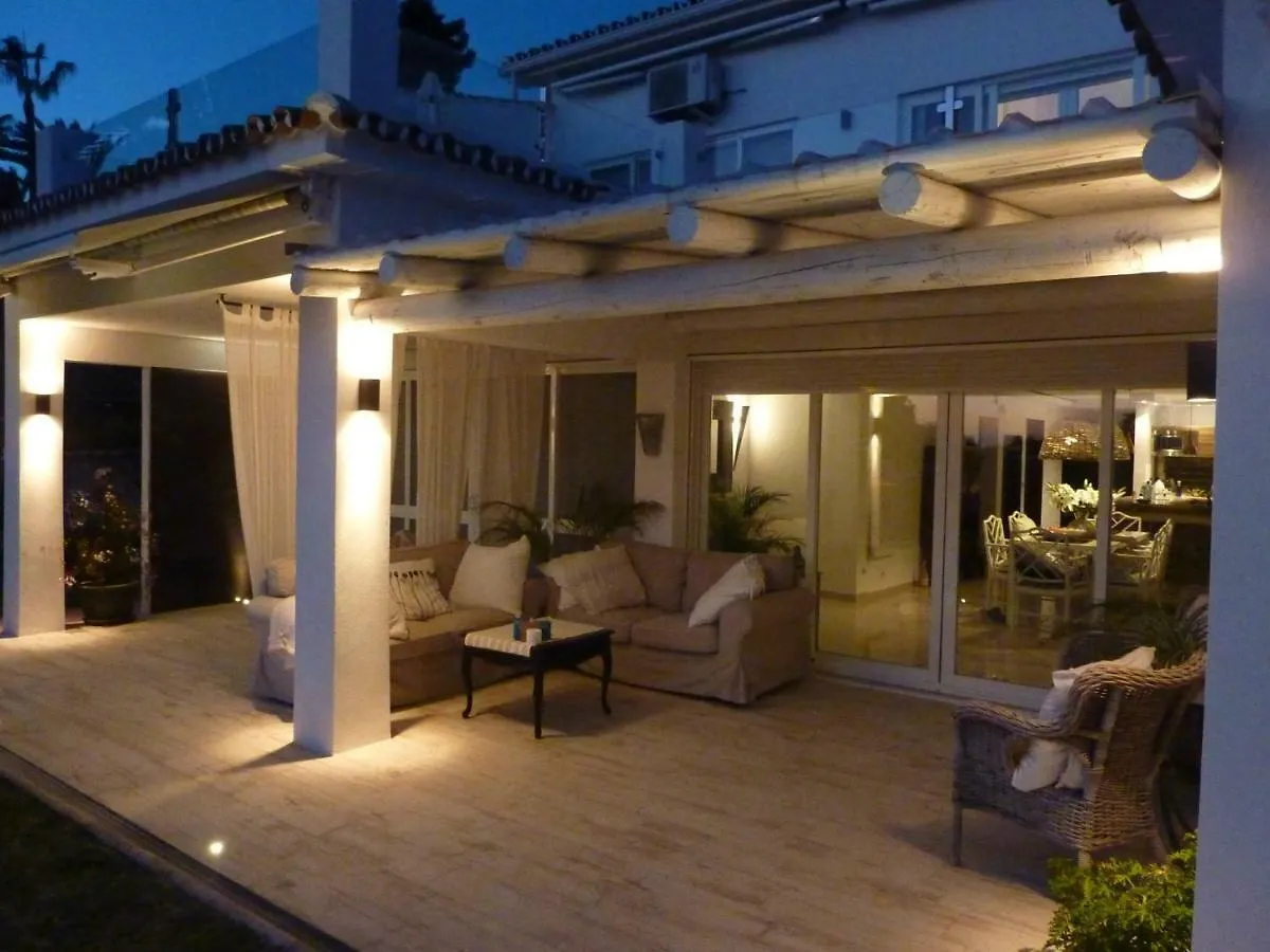 Villa Breeze Boutique Guest Rooms, Marbella Bed & Breakfast
